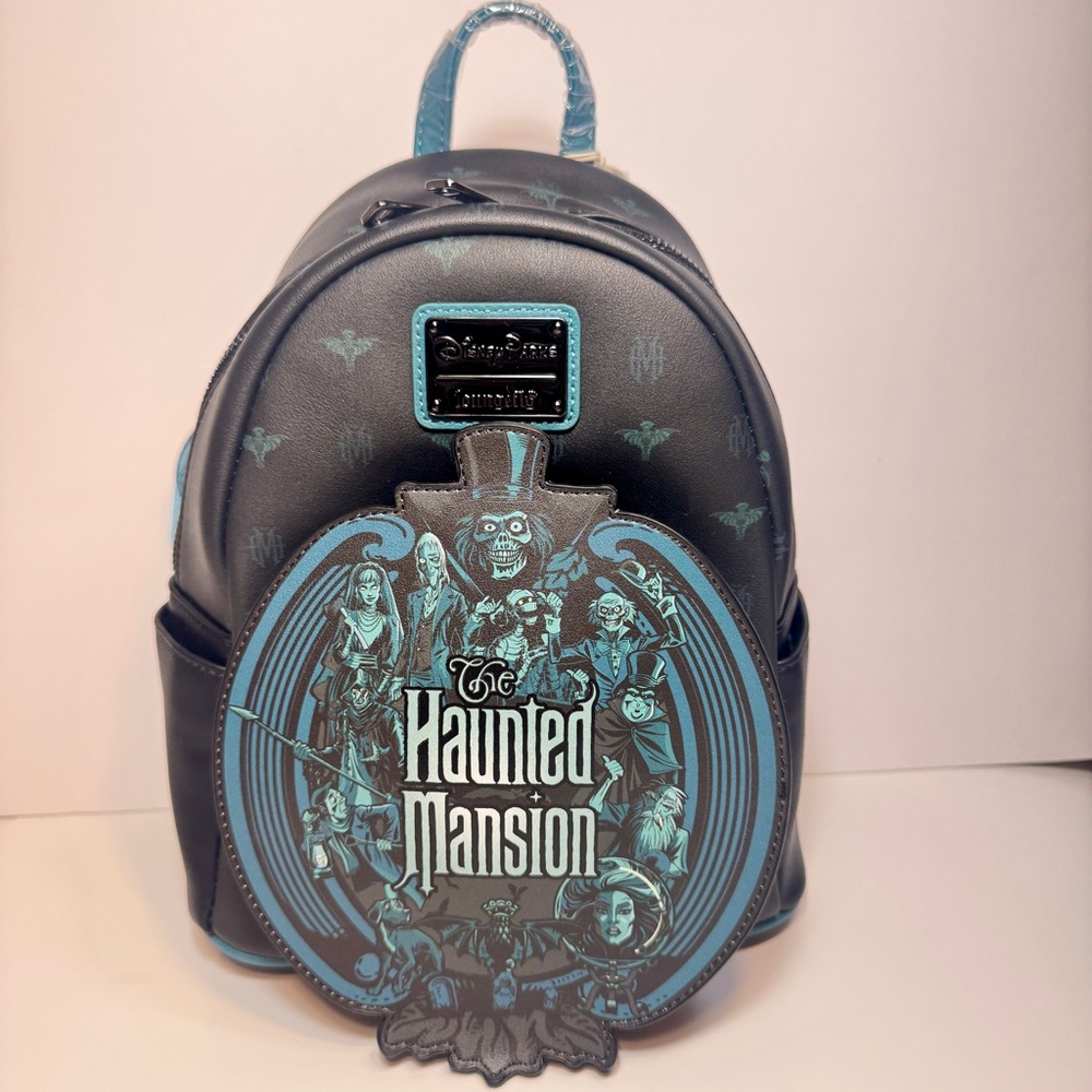 NWT. Disney Loungefly Backpack - Haunted Mansion.Glow-in-the-Dark